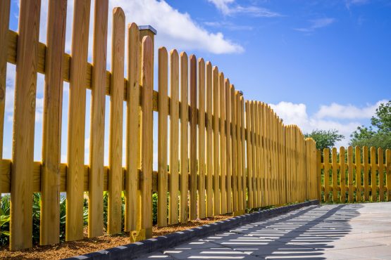 fence builders moreno valley